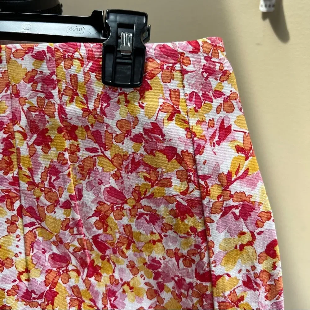 NWT Hale Bob Floral Print High Rise  Shorts Sz M